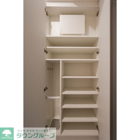 コンフォリア・リヴ豊洲キャナルの物件内観写真